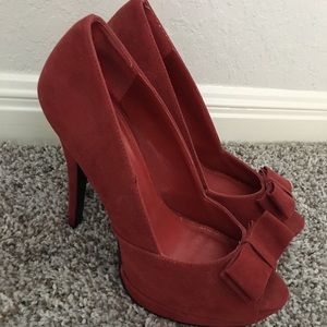 Pin up heels size 9